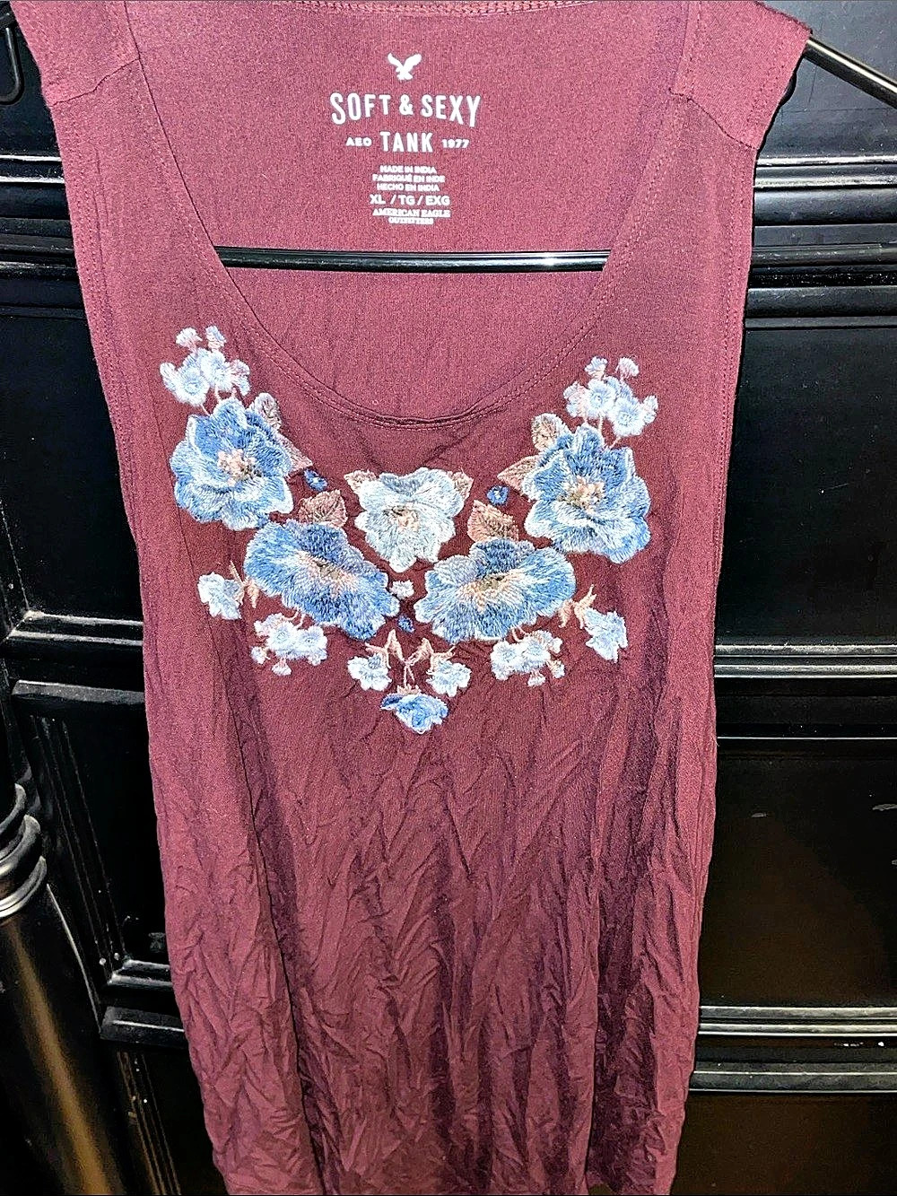 American Eagle Soft & Sexy Embroidered Floral Tank Top in Burgundy & Blue Size X